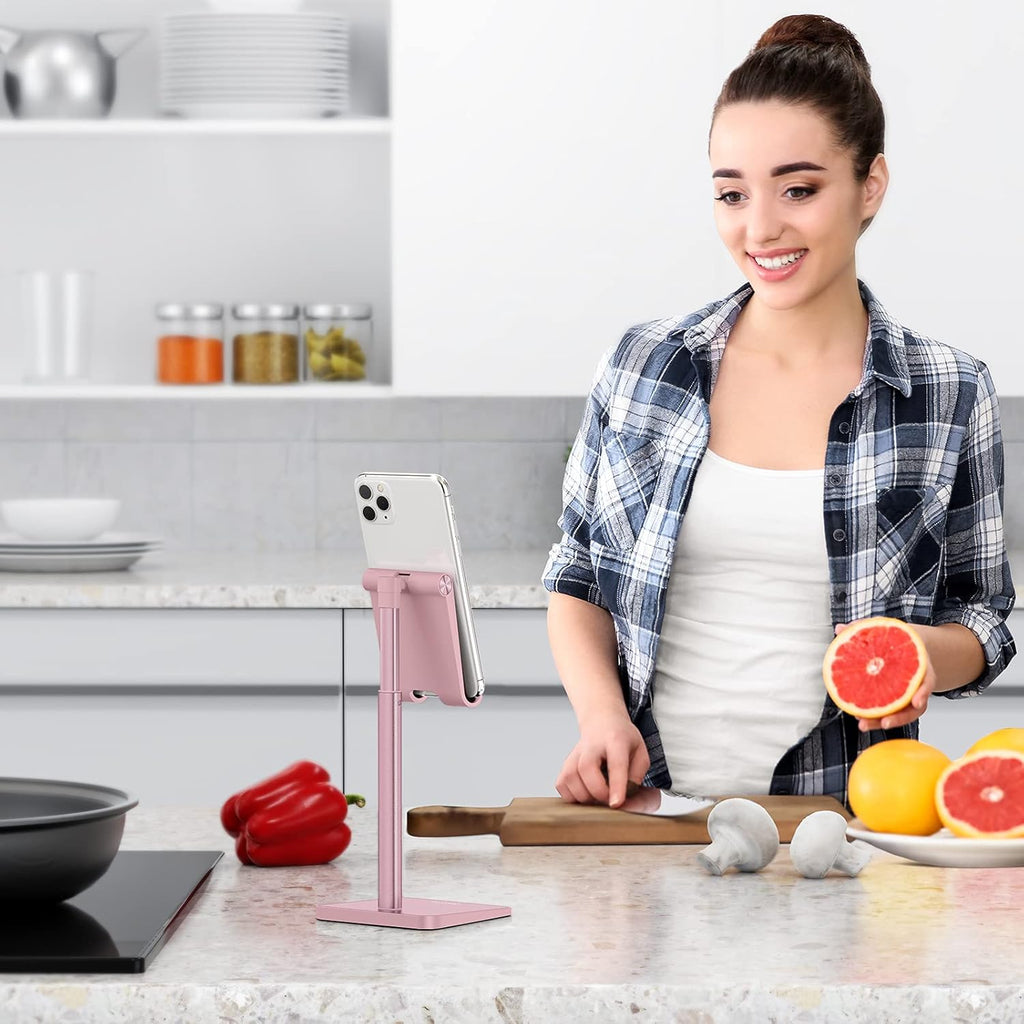 حامل هاتف محمول من OMOTON، حامل هاتف مكتبي بزاوية ارتفاع قابلة للتعديل لهاتف iPhone SE 2/11 / 11 Pro/XS Max/XR، وSamsung Galaxy S20 / S10 / S9 / S8 وهواتف أخرى (3.5-7.0 بوصة) 